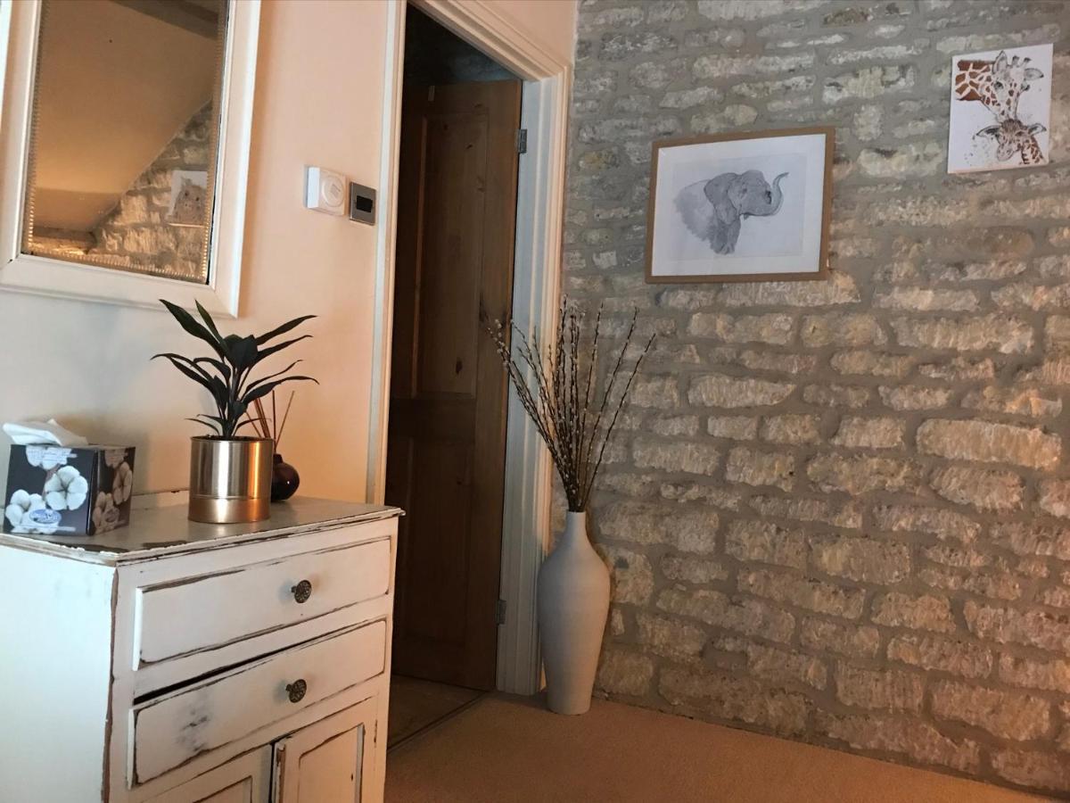 Dove Cottage Bisley  Экстерьер фото
