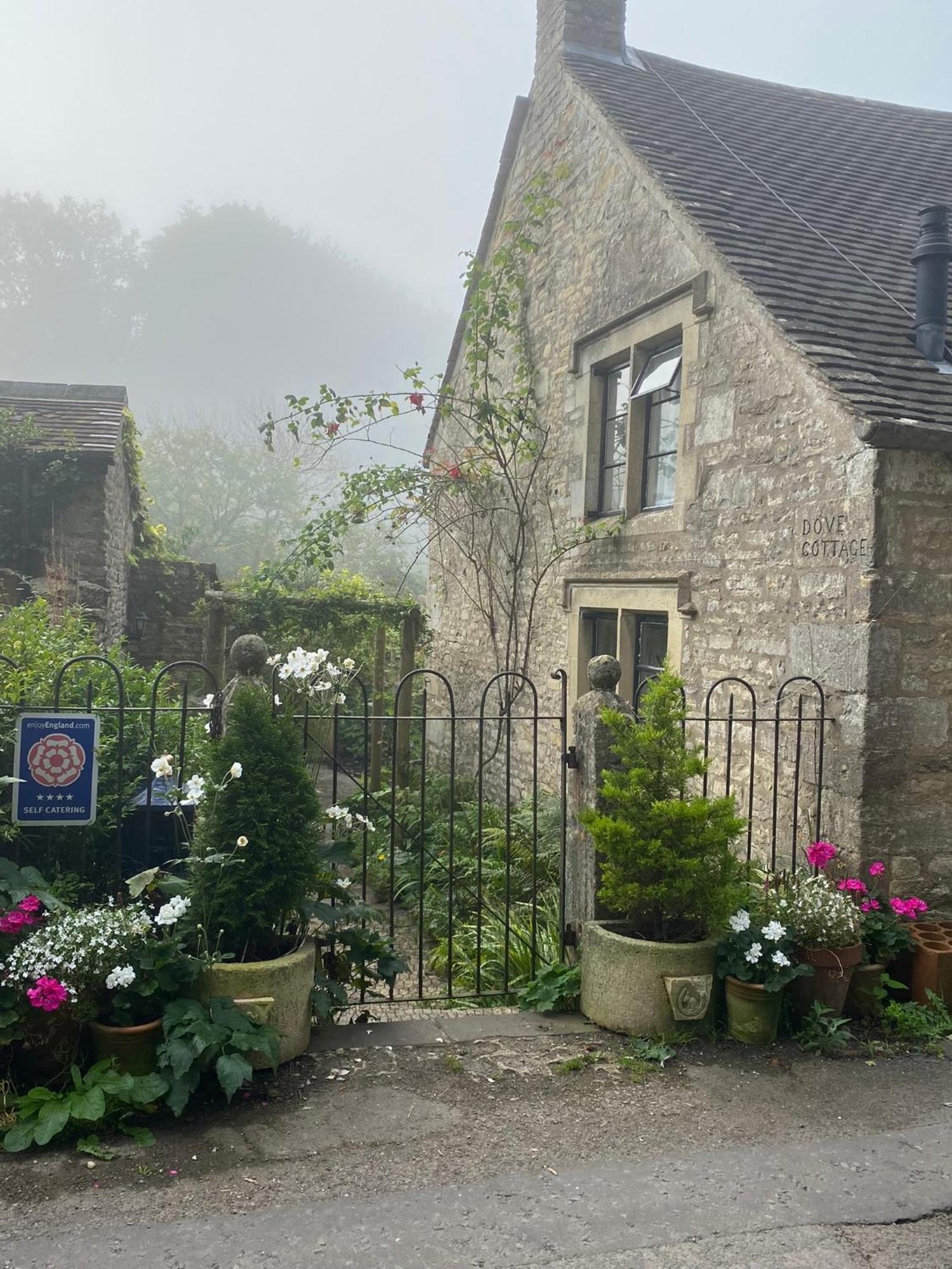 Dove Cottage Bisley  Экстерьер фото